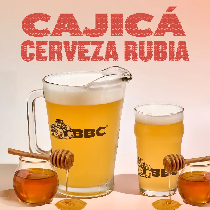 Cajicá Rubia en jarra y pinta.