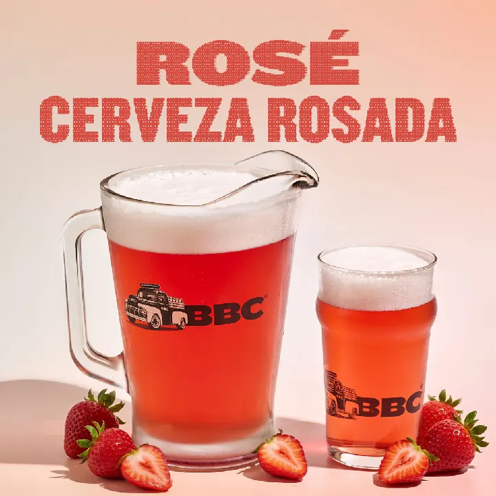 Rosé en jarra y pinta.